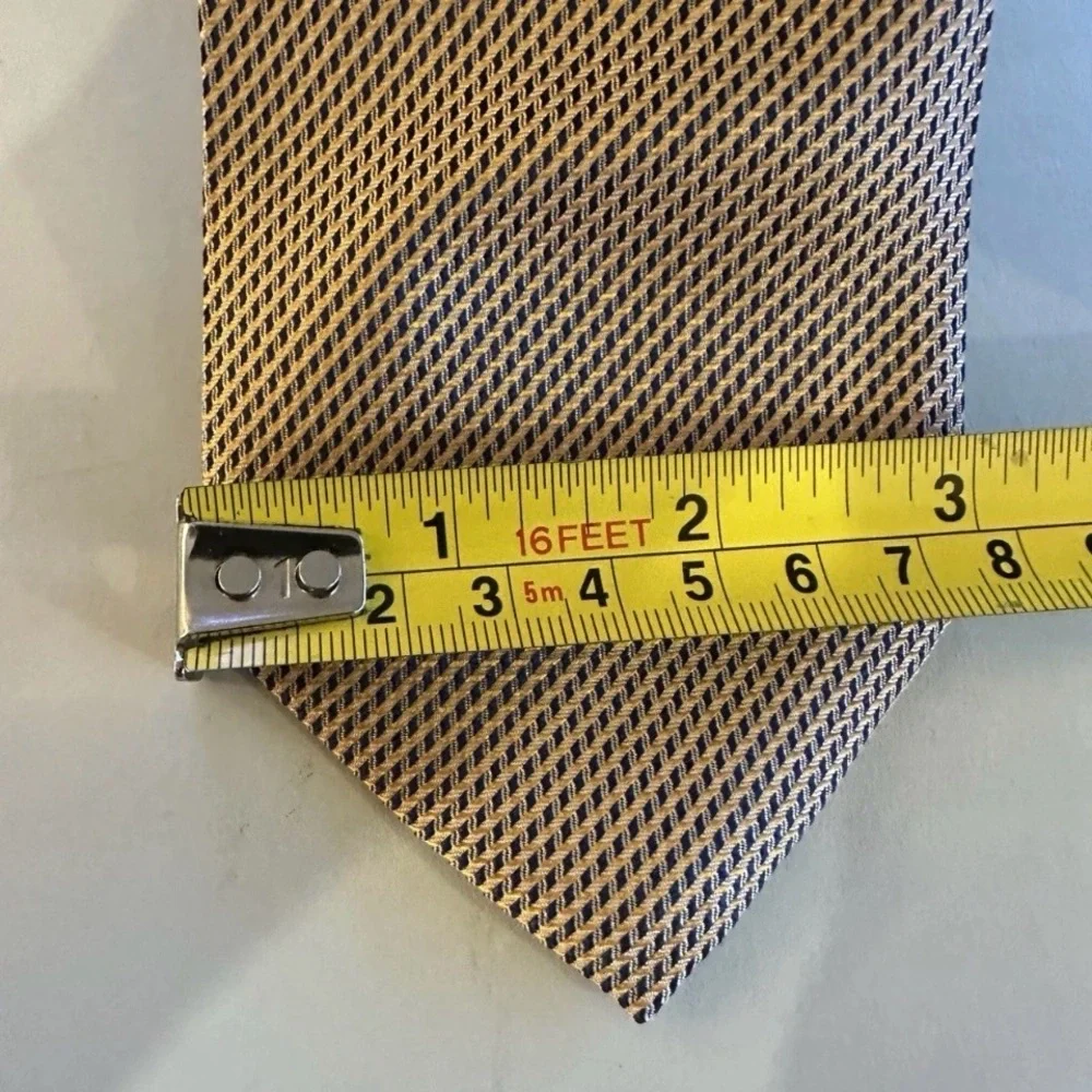 Hugo Boss Blue and Gold Geometric Tie